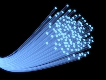 ZTE lanza una red de transporte óptico de 400G con conexión cruzada de 9,2Tbps