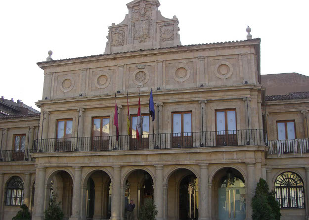 El Ayuntamiento de León conectará con fibra su red con el Centro de Supercomputación