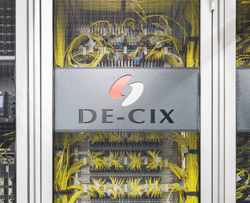MásMóvil, primer operador en contratar 100 (GE) de ancho de banda en DE-CIX Madrid