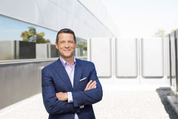 Charles Meyers, nuevo presidente y CEO de Equinix