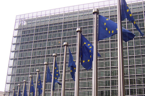 Las adjudicaciones públicas en abril totalizaron 419 millones de euros