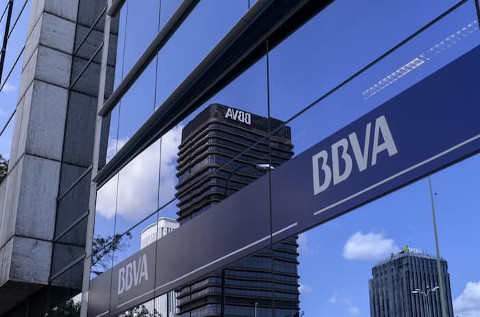 Accenture y BBVA se unen para agilizar la operativa de la entidad  mediante inteligencia artificial