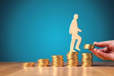 Crece un 7% el salario en tecnología, y ya oferta la mitad de puestos en remoto