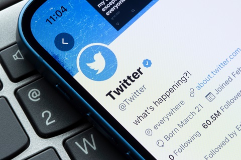 Los despidos y el cierre de data centers le pasan factura a Twitter
