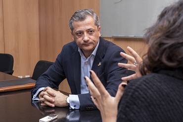 Momento de la entrevista con Carlos Martínez de Vertiv